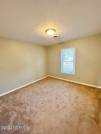 $1,075 | 158 Corey Circle, Jacksonville, NC 28546