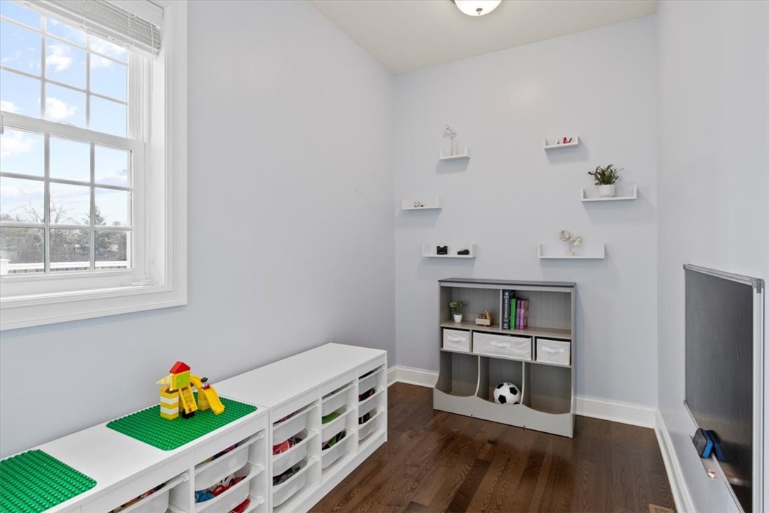 8 Escena Rise Pittsford, NY 14534 - Photo 17 of 43