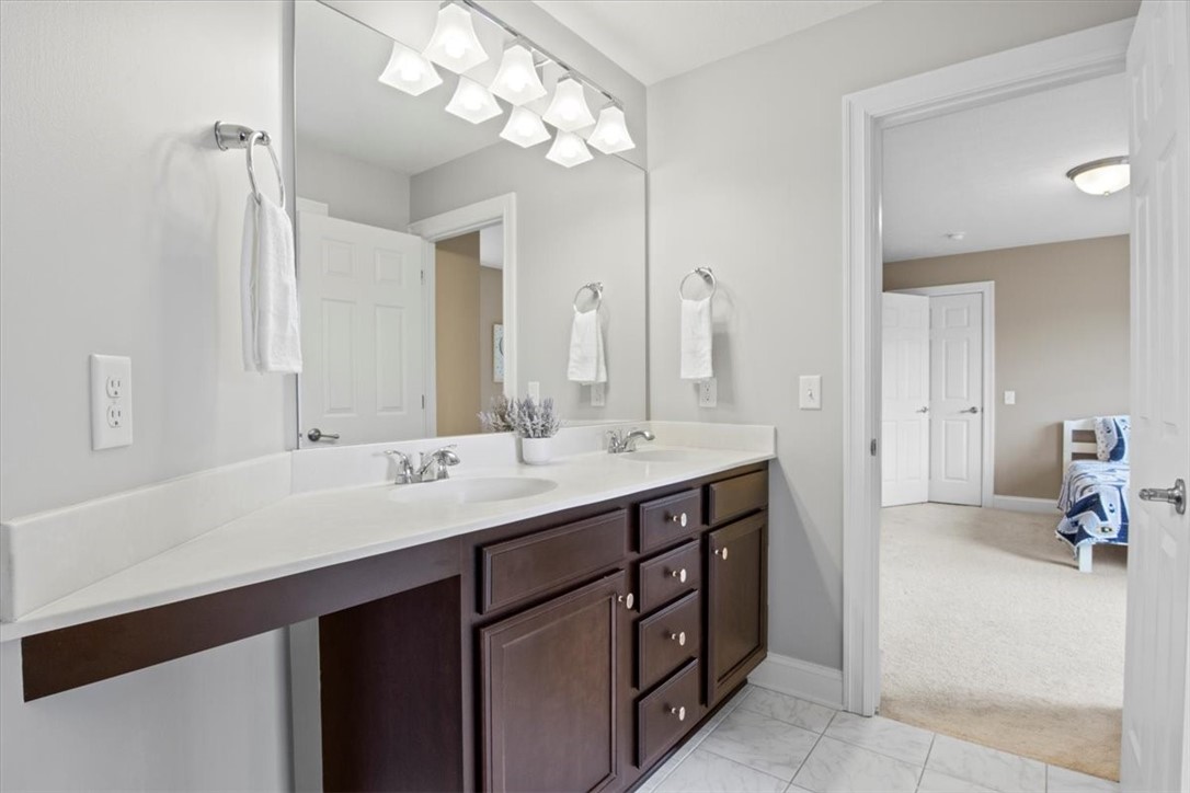 8 Escena Rise Pittsford, NY 14534 - Photo 23 of 43