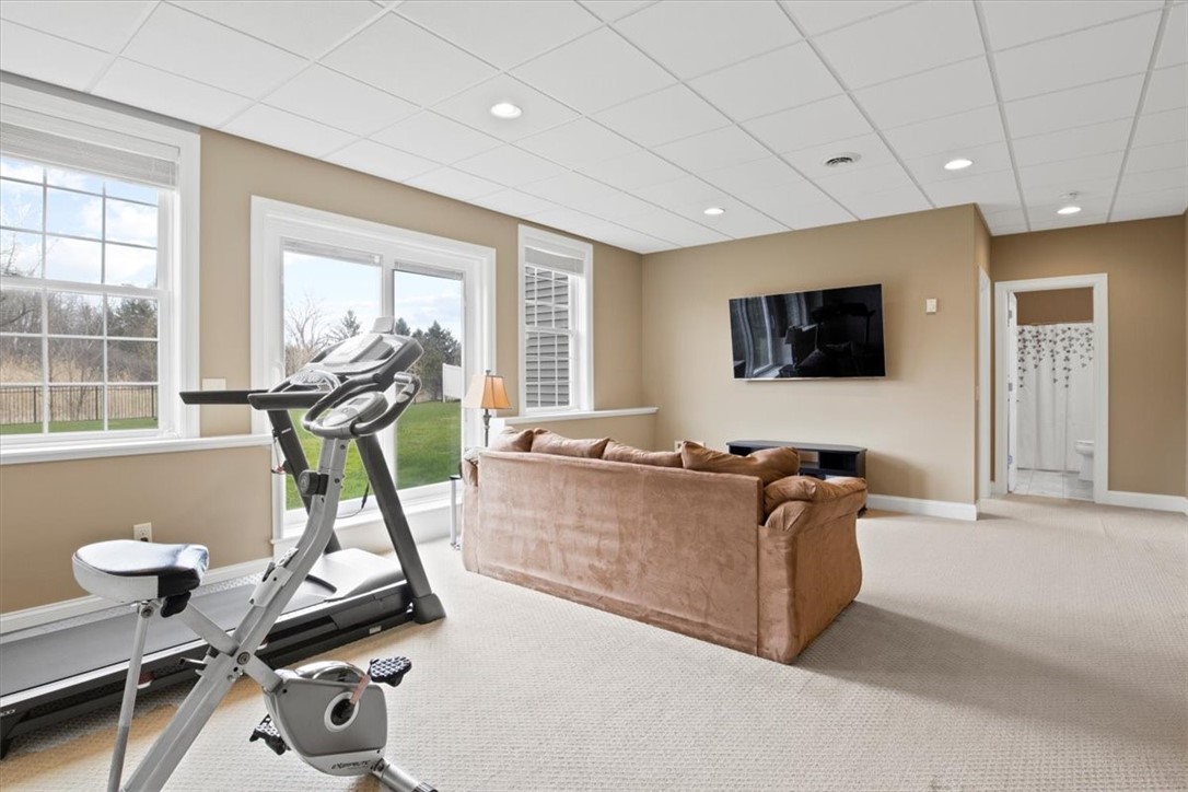 8 Escena Rise Pittsford, NY 14534 - Photo 37 of 43