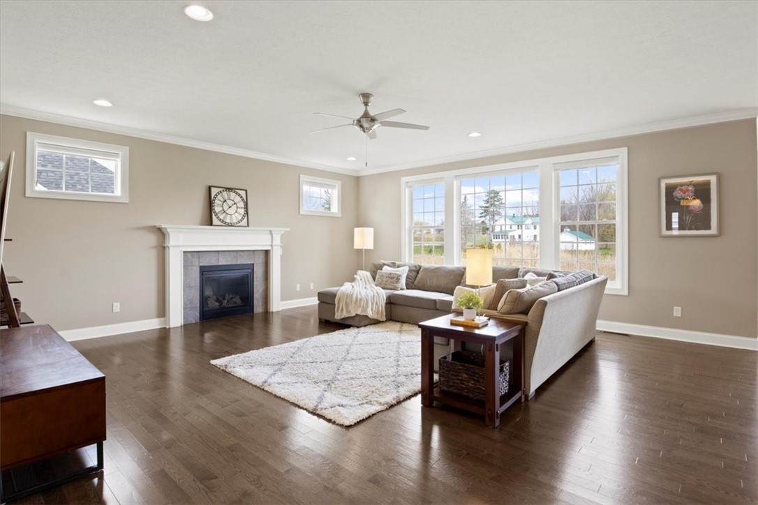 8 Escena Rise Pittsford, NY 14534 - Photo 6 of 43