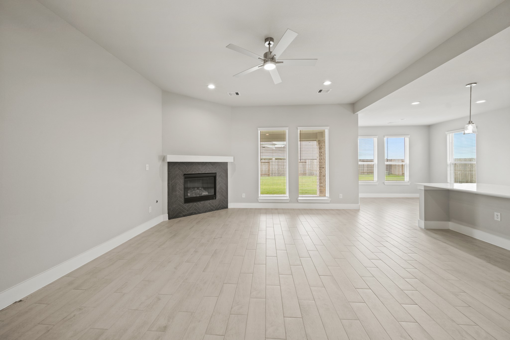 409 Inner Cove Lane Waller, TX 77484 - Photo 8 of 46