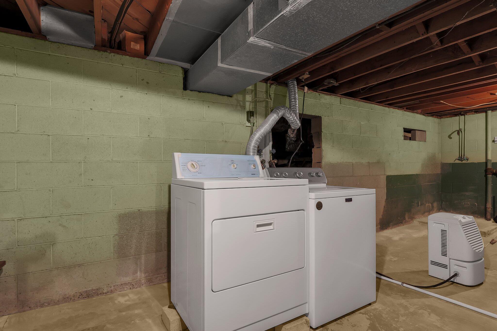 2210 Gantz Road Grove City, OH 43123 - Photo 16 of 35 Laundry Lower Level