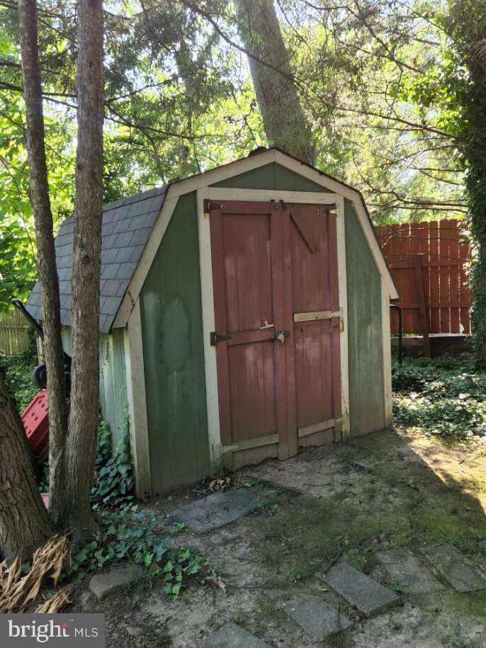 1607 Myamby Road Towson, MD 21286 - Photo 38 of 49 Storage Shed