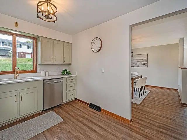 $215,000 | 405 5th Avenue, Hyde Park, PA 15641