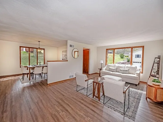 $215,000 | 405 5th Avenue, Hyde Park, PA 15641