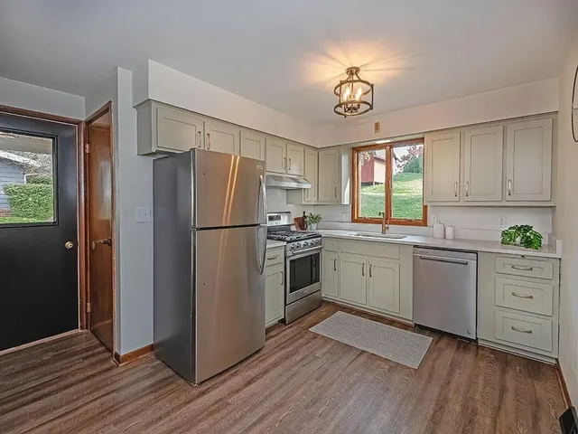 $215,000 | 405 5th Avenue, Hyde Park, PA 15641