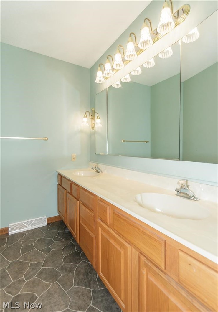 9454 Hoose Road Mentor, OH 44060 - Photo 27 of 35 Gallery Image 27