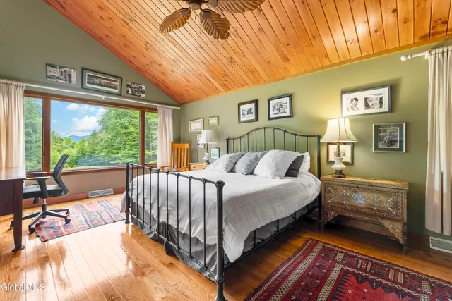 $874,900 | 23 Patrick Lane, Bolton, NY 12824