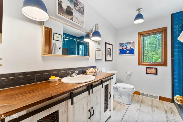 $874,900 | 23 Patrick Lane, Bolton, NY 12824