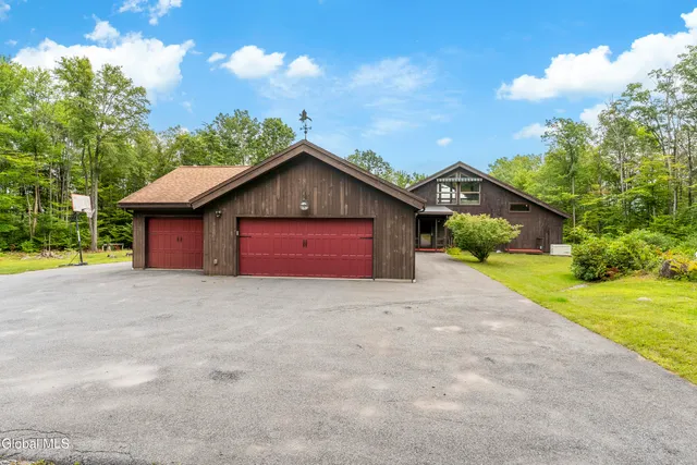 $874,900 | 23 Patrick Lane, Bolton, NY 12824