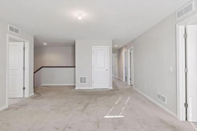 $585,000 | 11756 Upper 31st Street North, Lake Elmo, MN 55042