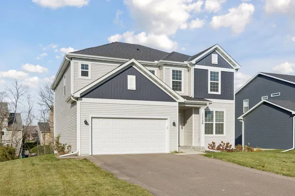 $585,000 | 11756 Upper 31st Street North, Lake Elmo, MN 55042