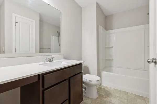 $585,000 | 11756 Upper 31st Street North, Lake Elmo, MN 55042