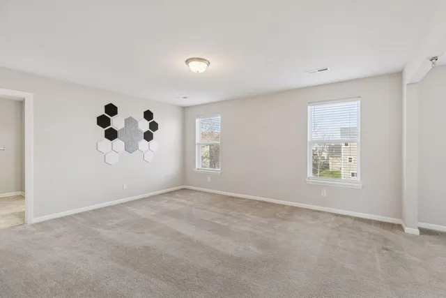 $585,000 | 11756 Upper 31st Street North, Lake Elmo, MN 55042