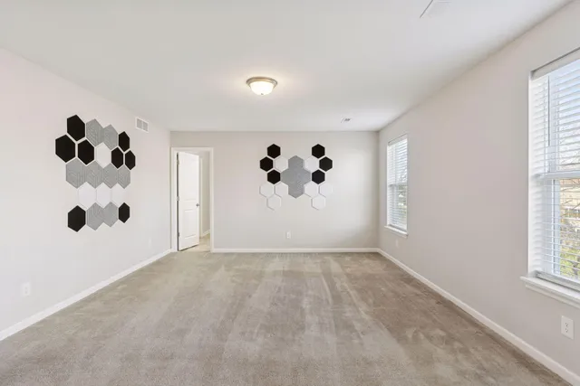 $585,000 | 11756 Upper 31st Street North, Lake Elmo, MN 55042