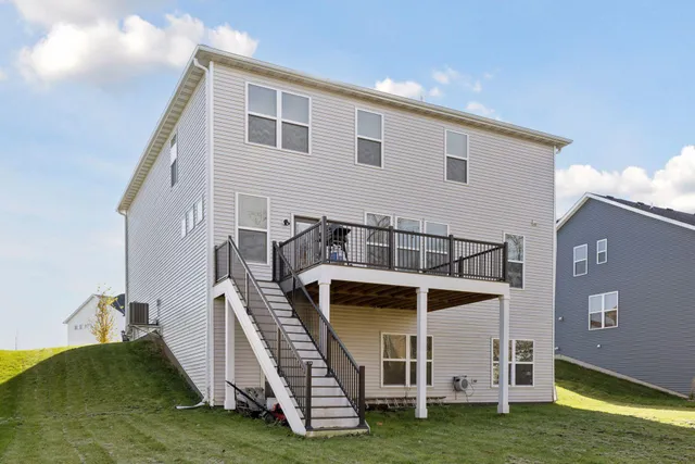 $585,000 | 11756 Upper 31st Street North, Lake Elmo, MN 55042