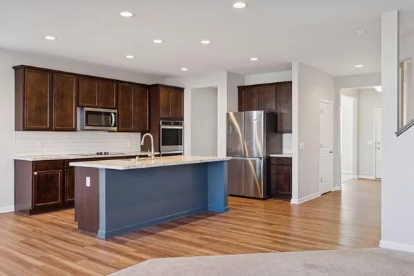 $585,000 | 11756 Upper 31st Street North, Lake Elmo, MN 55042