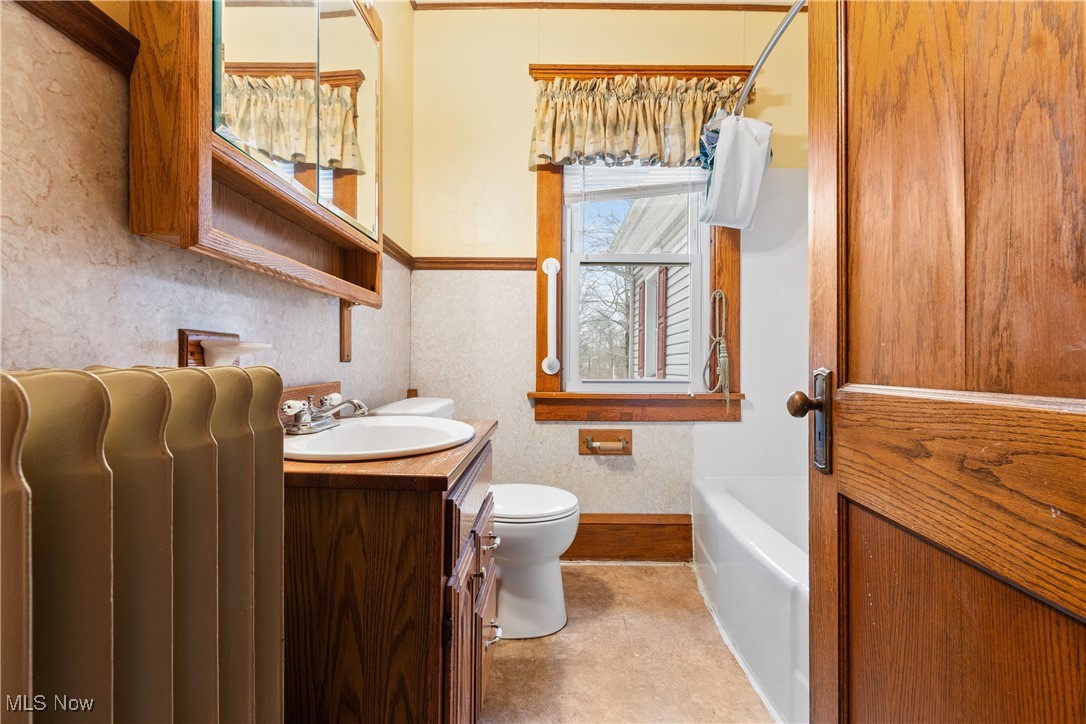 5147 Bluebird Road Northwest Malvern, OH 44644 - Photo 25 of 26 Full bathroom