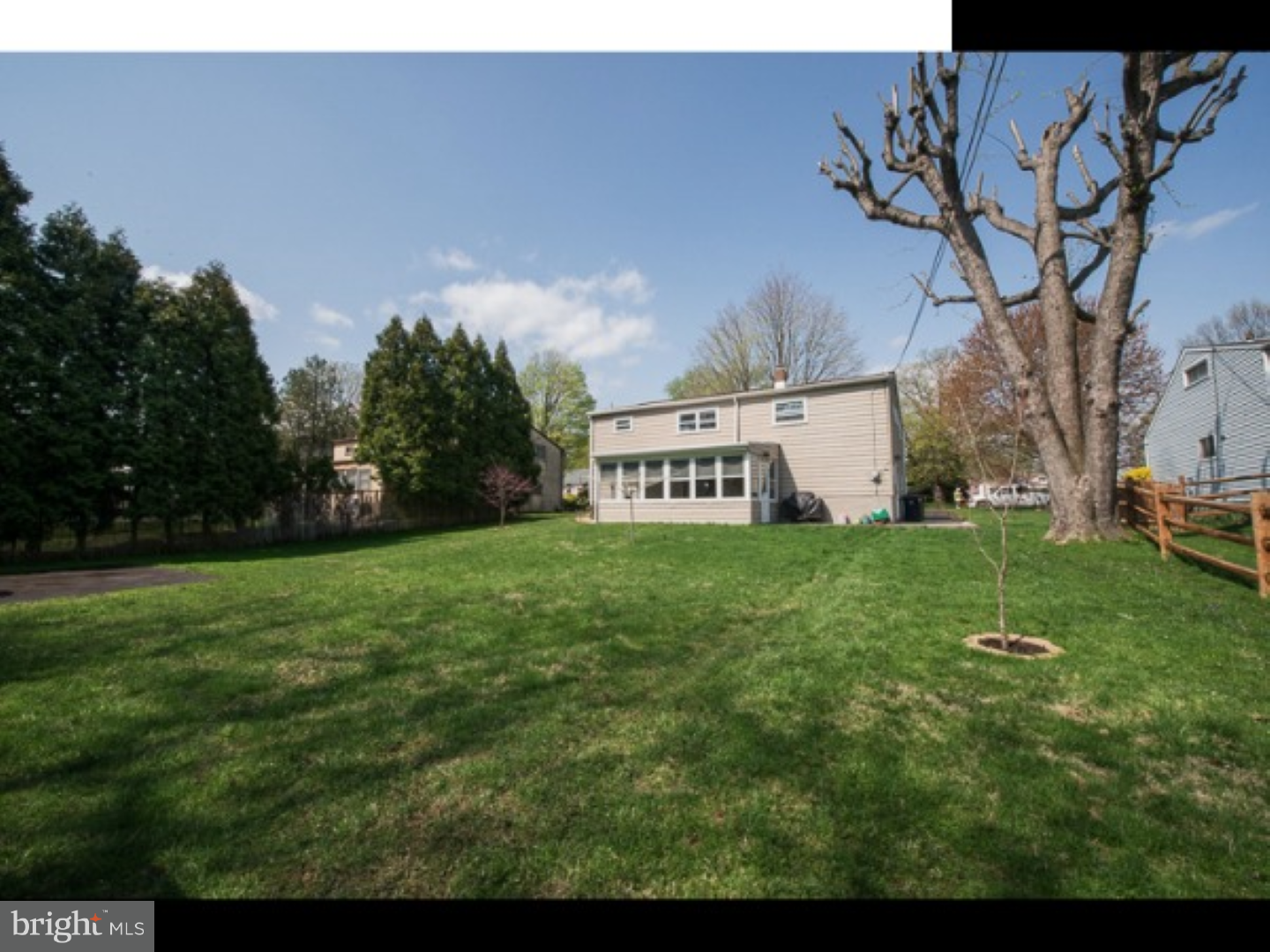 733 Chapel Road Glenside, PA 19038 - Photo 2 of 17 Exterior Back