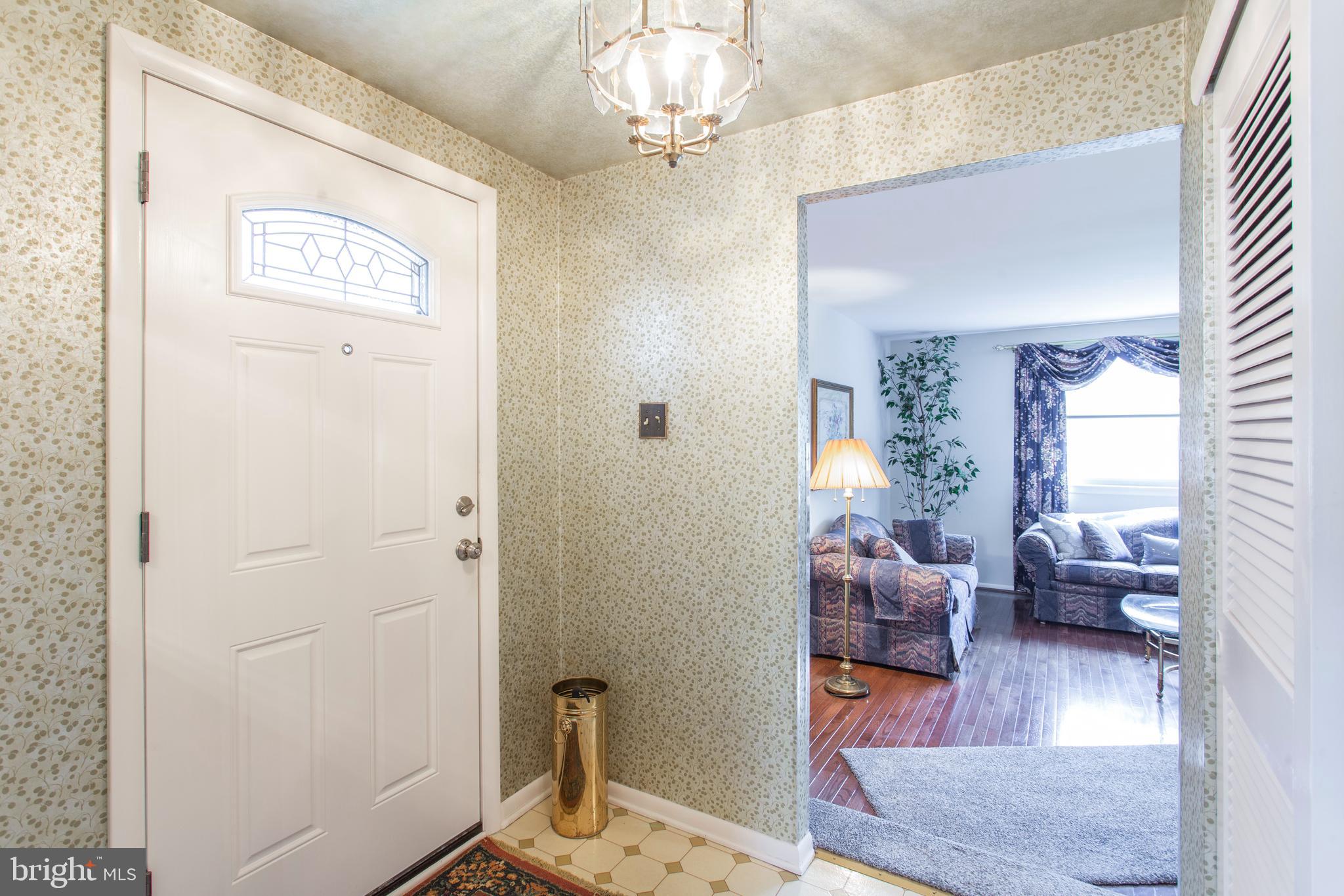 1142 Surrey Road Philadelphia, PA 19115 - Photo 3 of 21 Foyer With Coat Closet