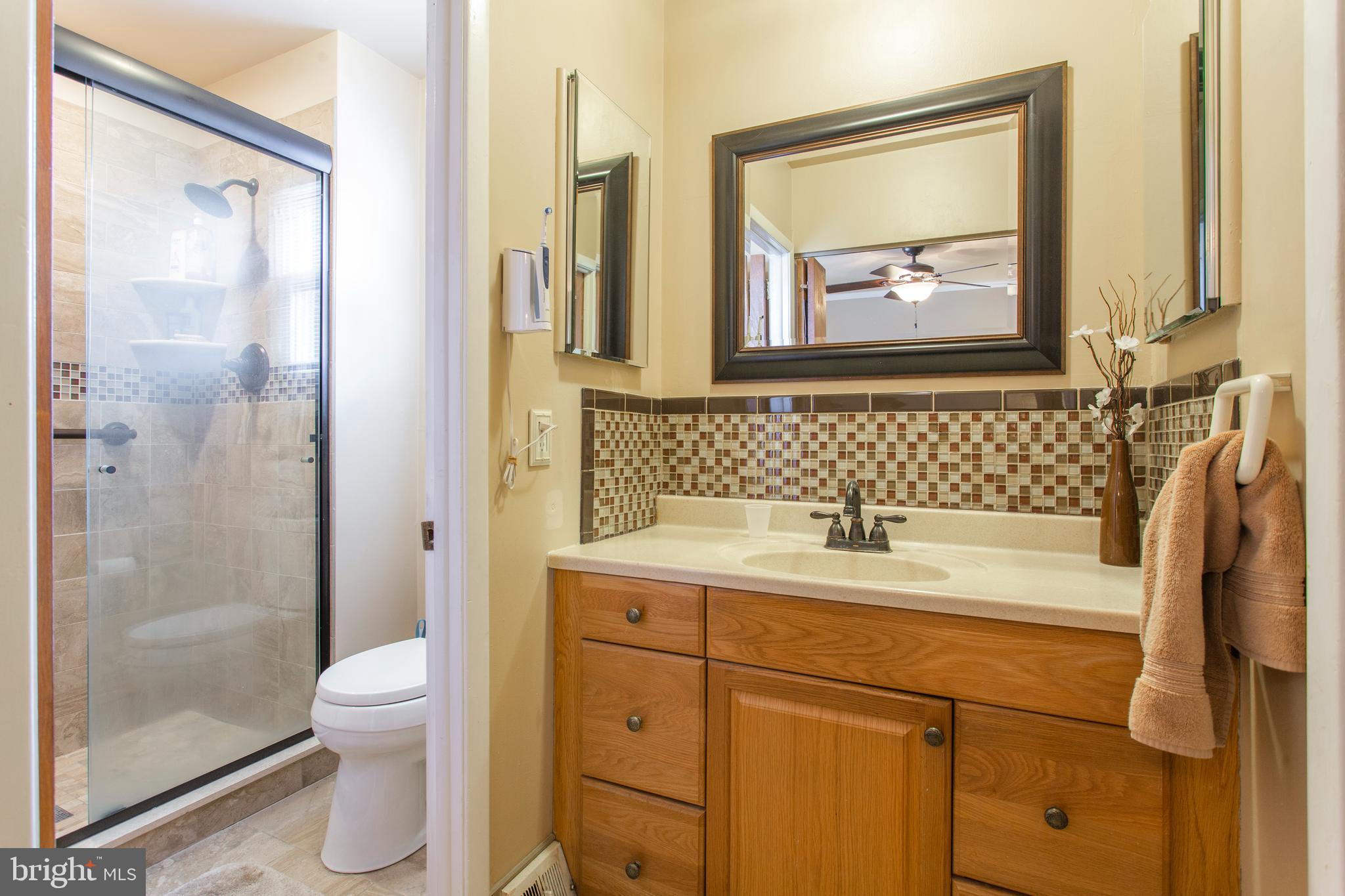1142 Surrey Road Philadelphia, PA 19115 - Photo 10 of 21 Main Bath