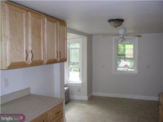 895 Church Road Reading, PA 19607 - Photo 4 of 6