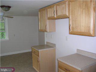 895 Church Road Reading, PA 19607 - Photo 5 of 6
