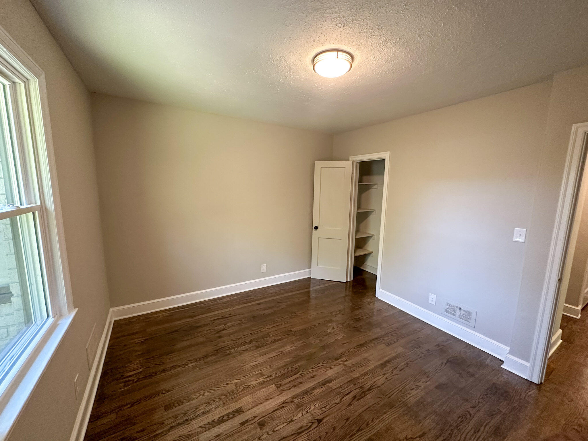 4237 Cove Road Roanoke, VA 24017 - Photo 26 of 39 70545FF9-0B4A-4778-984D-9D044F582B18