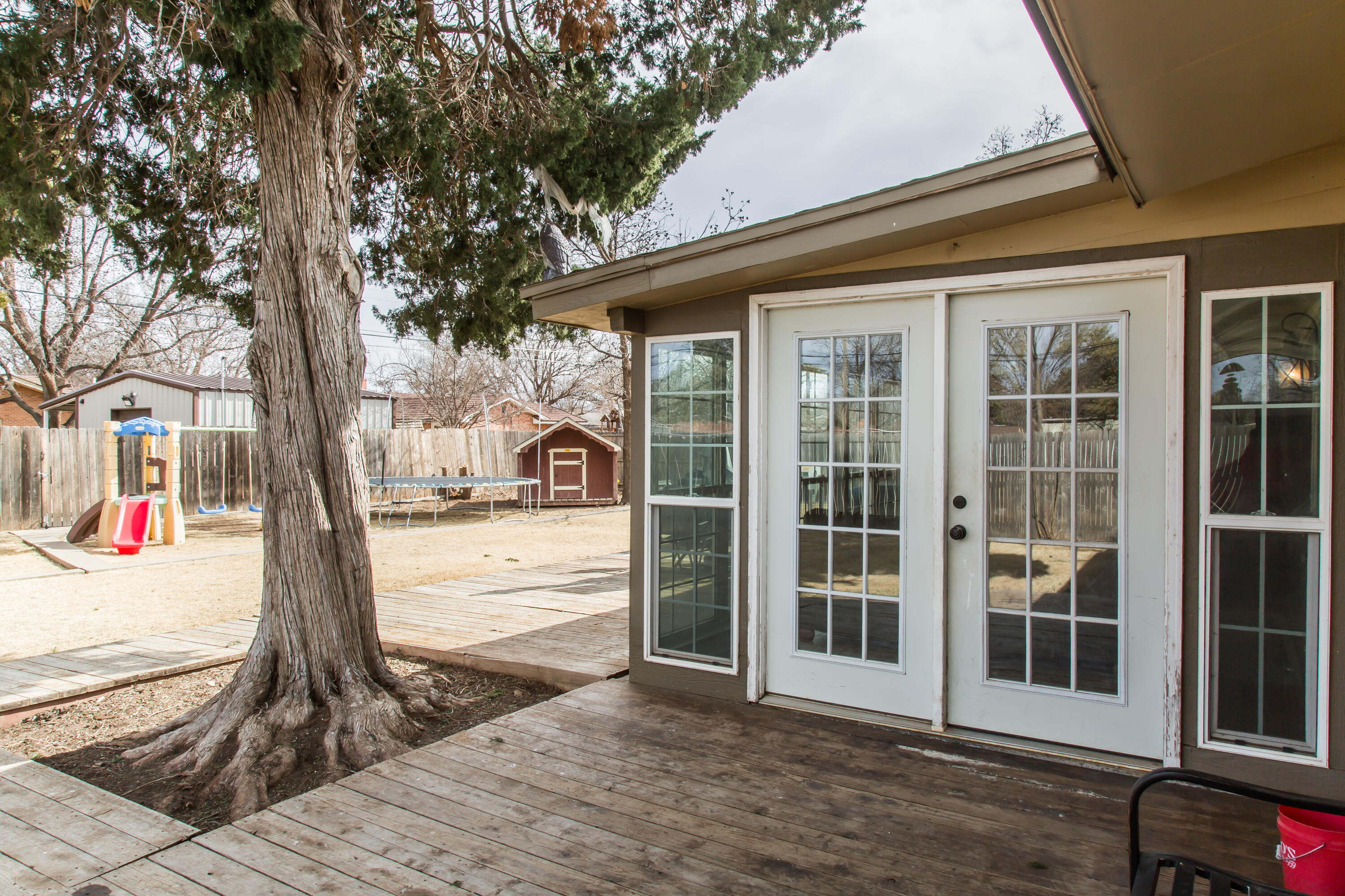 1106 Amarillo Plainview, TX 79072 - Photo 56 of 61 a view of a entrance gate of the house