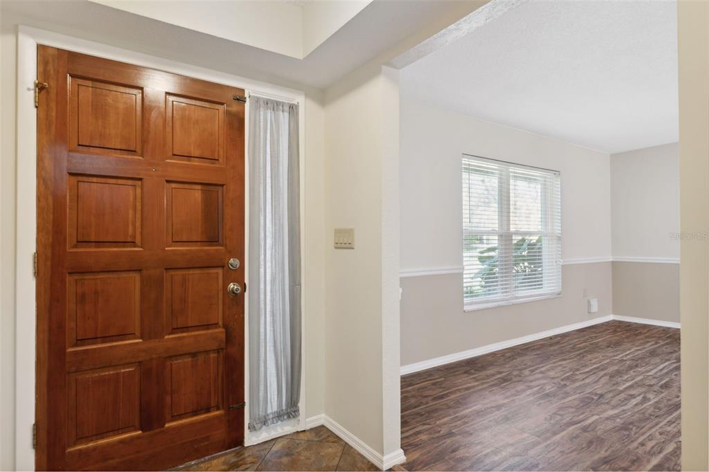 2102 Laredo Avenue Spring Hill, FL 34608 - Photo 7 of 51 Foyer
