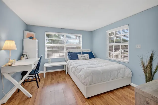 $819,900 | 5730 Northeast 21st Road, Fort Lauderdale, FL 33308