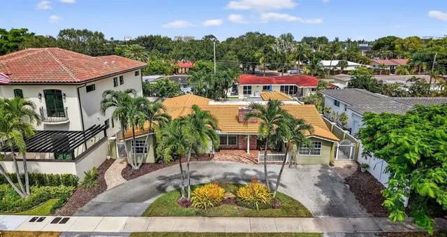 $819,900 | 5730 Northeast 21st Road, Fort Lauderdale, FL 33308