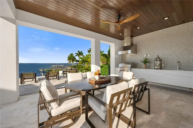 $5,250,000 | 12100 Via Del Fontana Avenue, Fort Myers, FL 33919