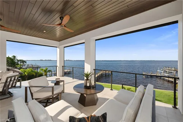 $5,250,000 | 12100 Via Del Fontana Avenue, Fort Myers, FL 33919