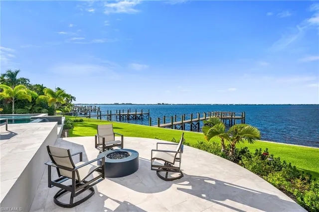 $5,250,000 | 12100 Via Del Fontana Avenue, Fort Myers, FL 33919