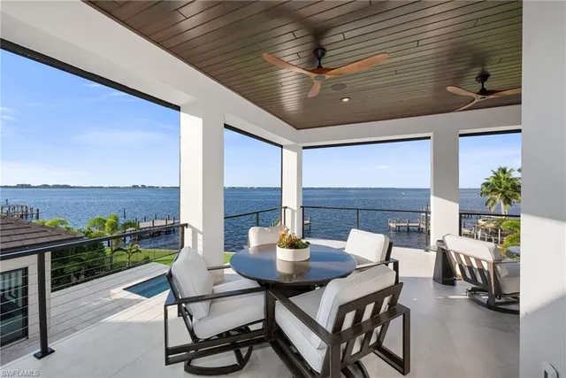 $5,250,000 | 12100 Via Del Fontana Avenue, Fort Myers, FL 33919