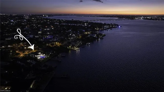 $5,250,000 | 12100 Via Del Fontana Avenue, Fort Myers, FL 33919