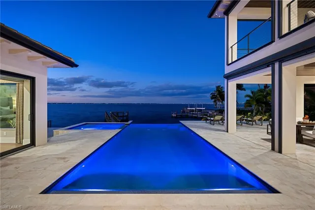 $5,250,000 | 12100 Via Del Fontana Avenue, Fort Myers, FL 33919