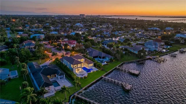 $5,250,000 | 12100 Via Del Fontana Avenue, Fort Myers, FL 33919