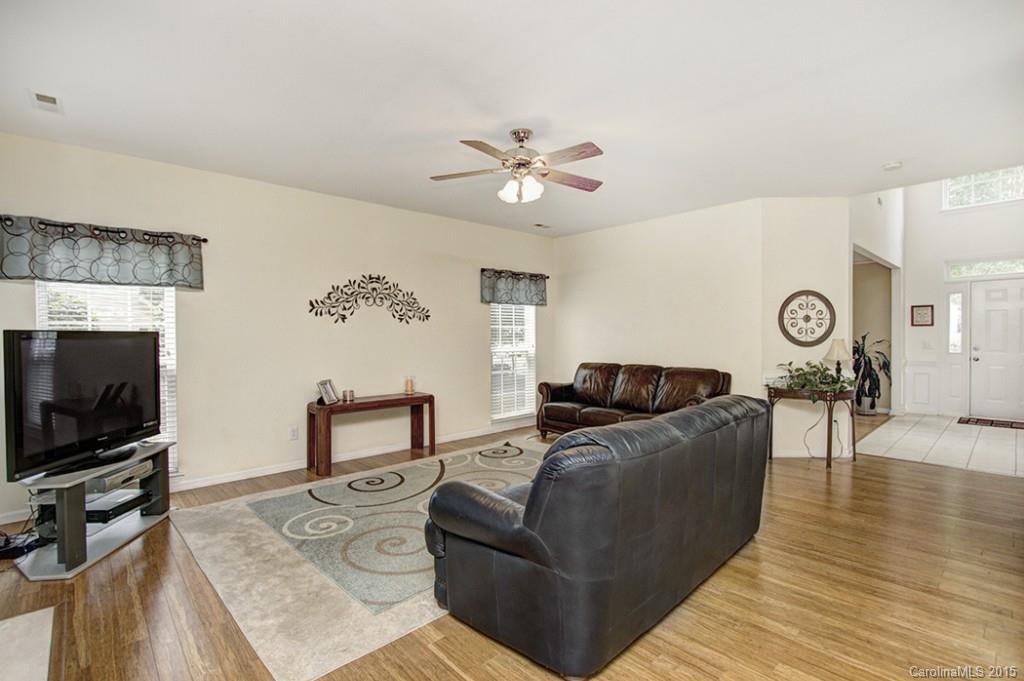 3729 Cole Mill Road Charlotte, NC 28270 - Photo 11 of 24 Gallery Image 11