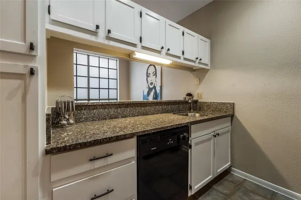 $1,800 | 8055 Cambridge Street, Unit 43, Houston, TX 77054