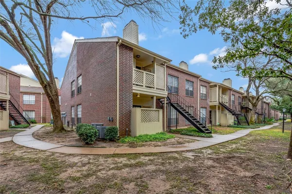 $1,800 | 8055 Cambridge Street, Unit 43, Houston, TX 77054