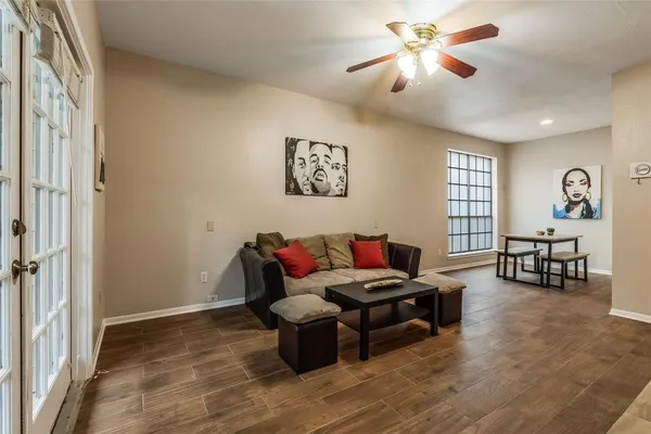 $1,800 | 8055 Cambridge Street, Unit 43, Houston, TX 77054