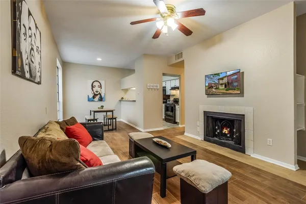 $1,800 | 8055 Cambridge Street, Unit 43, Houston, TX 77054