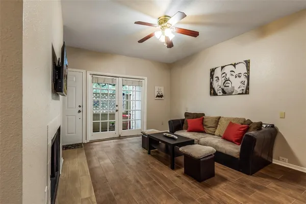 $1,800 | 8055 Cambridge Street, Unit 43, Houston, TX 77054