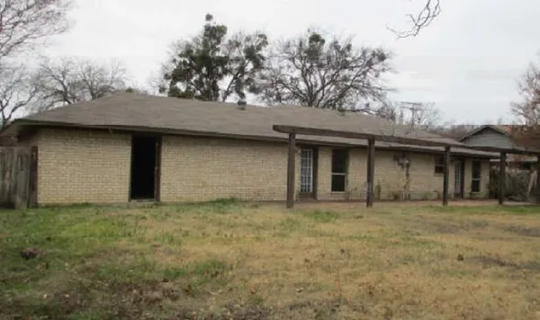 $171,110 | 517 South Kirby Street, Pilot Point, TX 76258