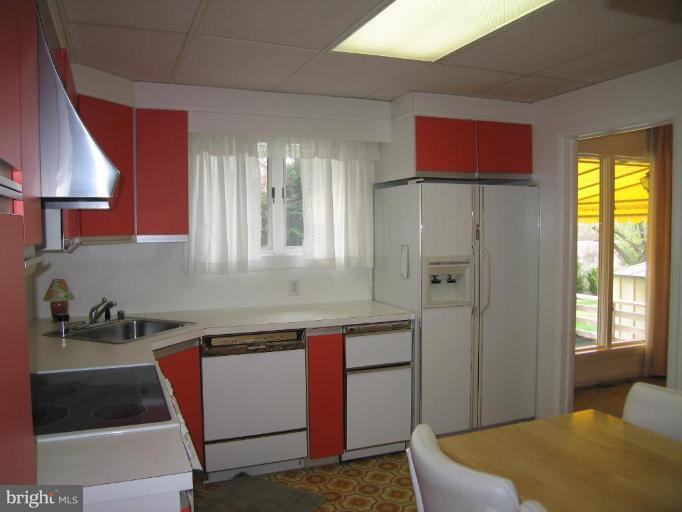 1804 Willann Road Rosedale, MD 21237 - Photo 8 of 17 Kitchen #2