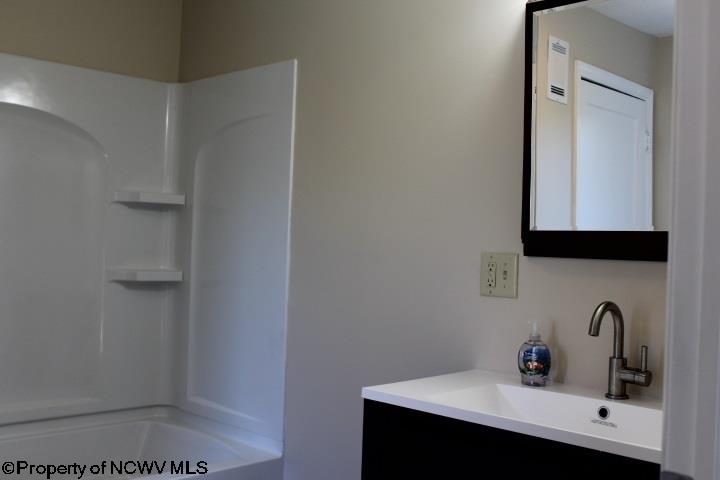 713 Country Club Road Fairmont, WV 26554 - Photo 12 of 20 Gallery Image 12