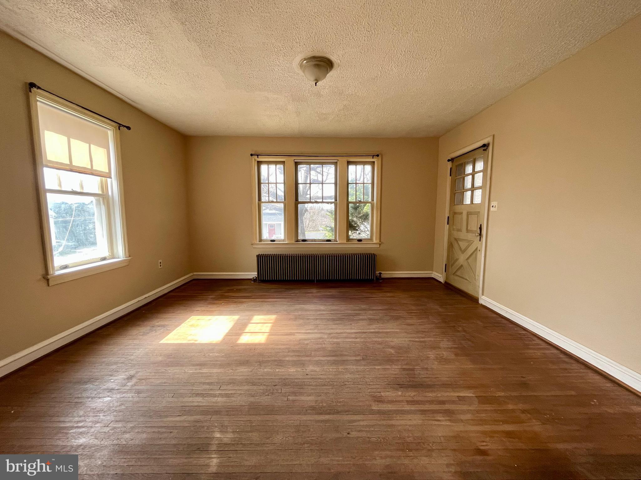 91 North Reamstown Road Reamstown, PA 17567 - Photo 8 of 24 Living Room